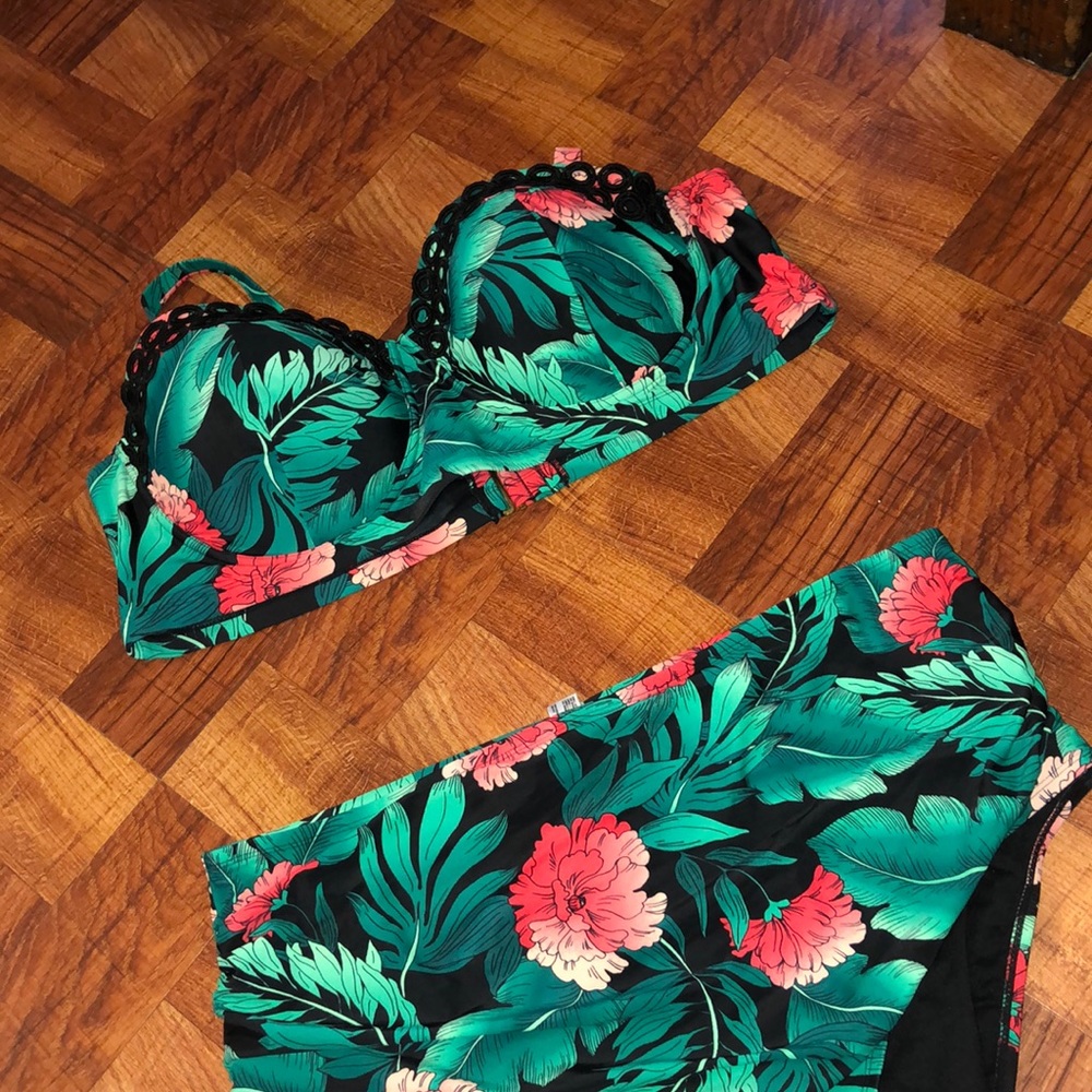 High waisted bikini